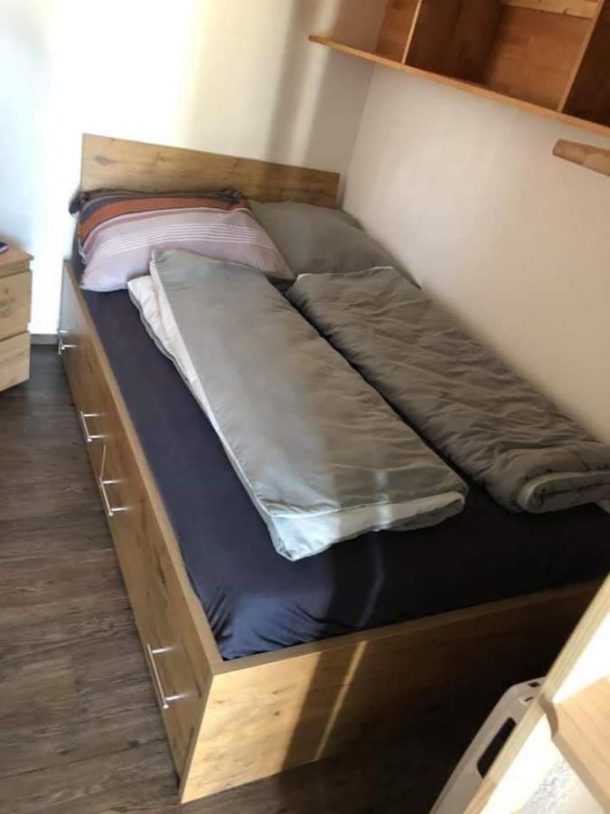 Apartment Tiny House Nike