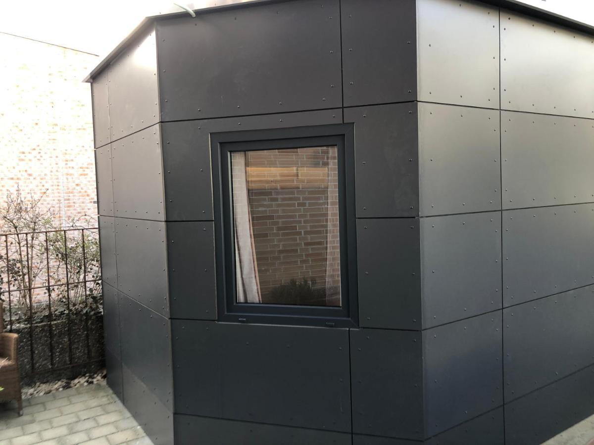 Apartment Tiny House Nike